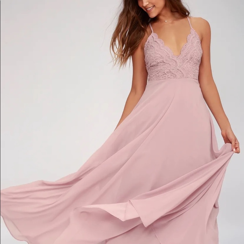 Lulus: Lilac maxi dress with lace details on top. Size XS. Beautiful fabric